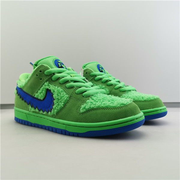 GRATEFUL DEAD X NIKE SB DUNK LOW “GREEN BEAR” CJ5378-300