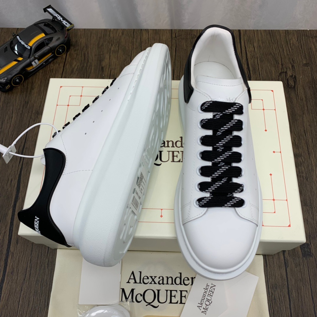 McQuen White Black Laces 621056WHXMT9034