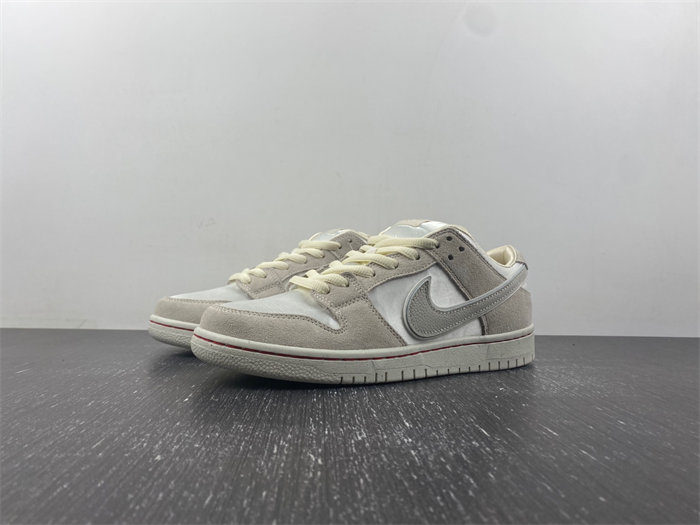 Nike SB Dunk Low City of Love FZ5654100