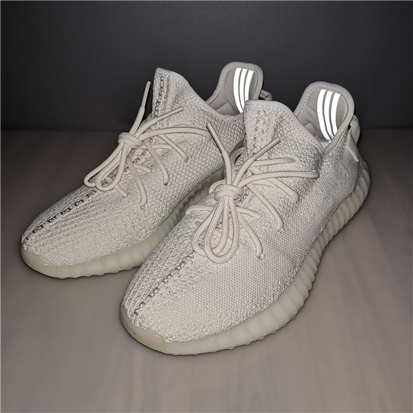 Ad*s yeezy boost 350 v2 cream/triple white cp9366