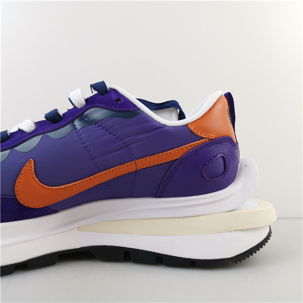 Nike Vaporwaffle sacai Dark Iris DD1875-500