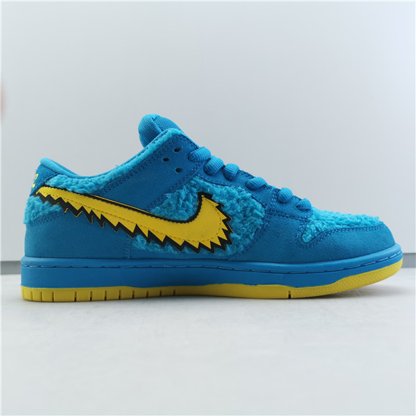 GRATEFUL DEAD X NIKE SB DUNK LOW “BLUE BEAR” CJ5378-400