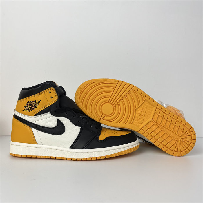 Jordan 1 Retro High OG Yellow Toe 555088-711