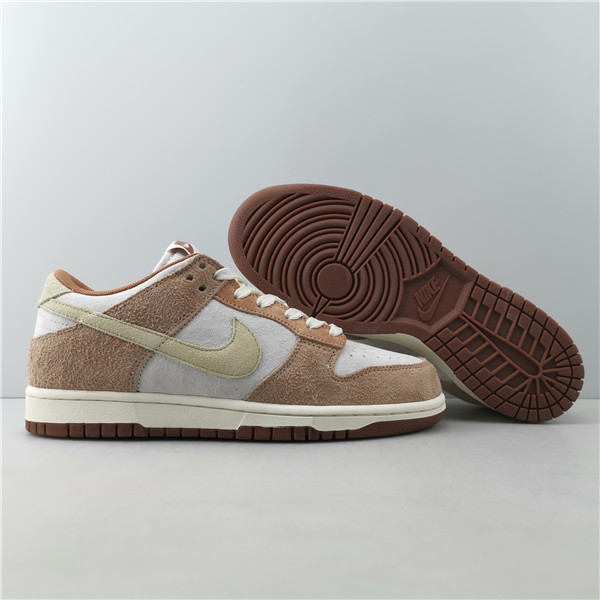 NIKE SB DUNK LOW PRM “MEDIUM CURRY” DD1390-100