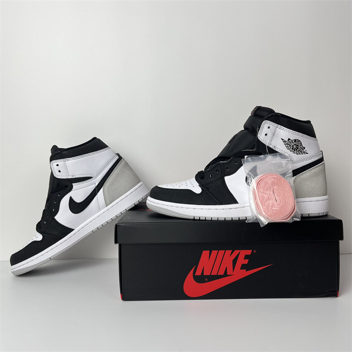 Jordan 1 Retro High OG Bleached Coral 555088-108