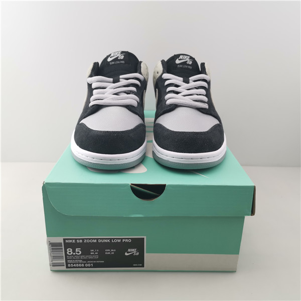 Nike Sb Zoom Dunk Low Pro Black/Wolf Grey 854866-001