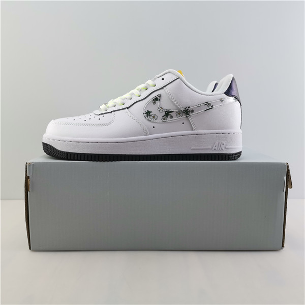 Air Force 1 Low GS “Daisy” CW5859-100