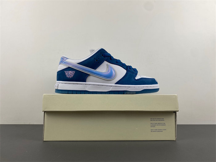 Born x Raised x Nike SB Dunk Low   FN7819-400