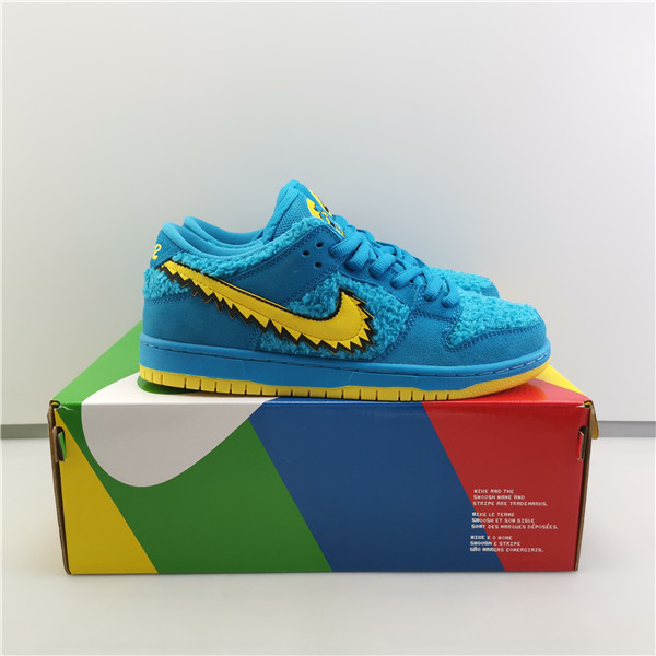 GRATEFUL DEAD X NIKE SB DUNK LOW “BLUE BEAR” CJ5378-400