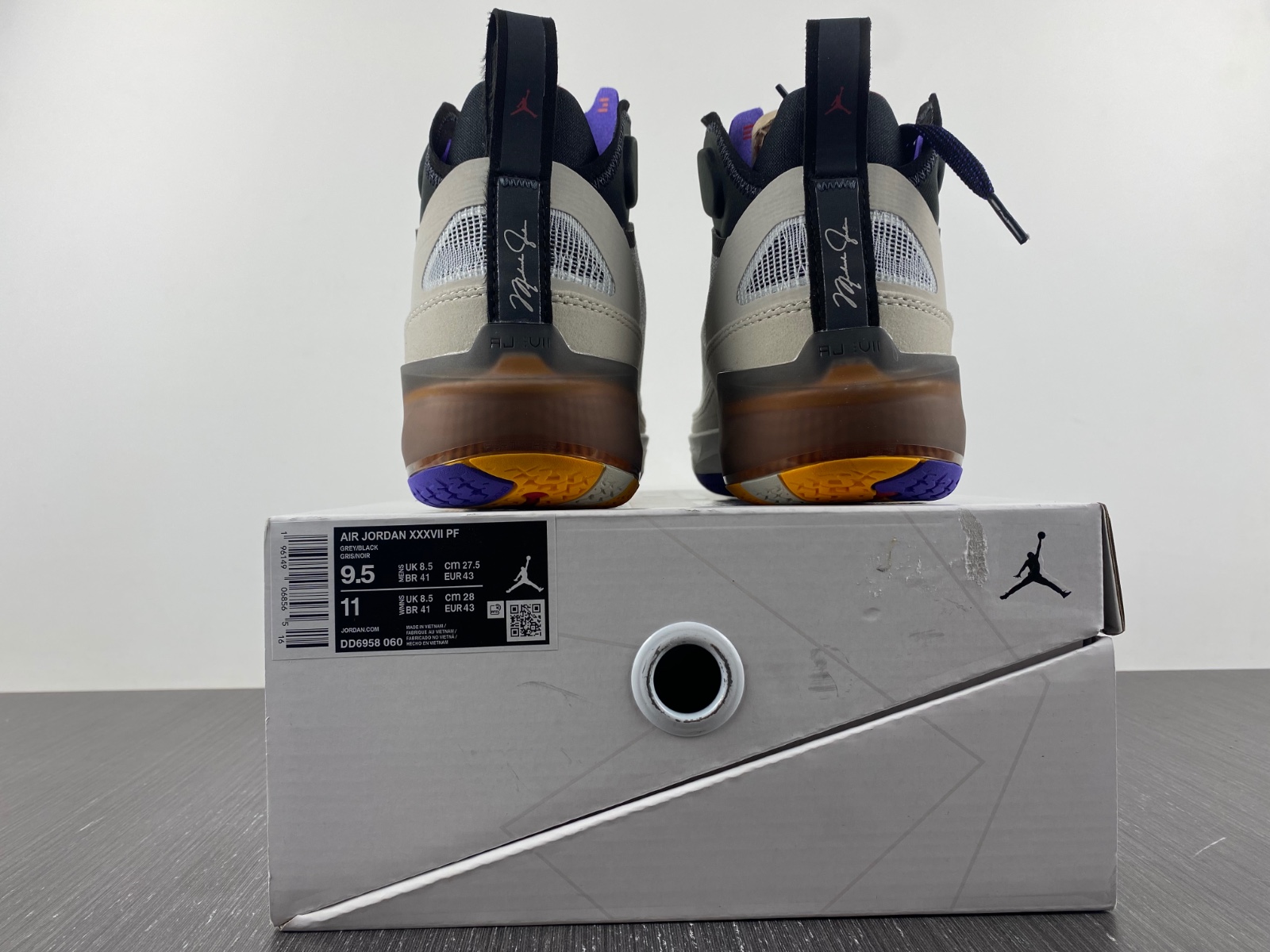 Jordan 37 Light Bone Dark Concord DD6958-060