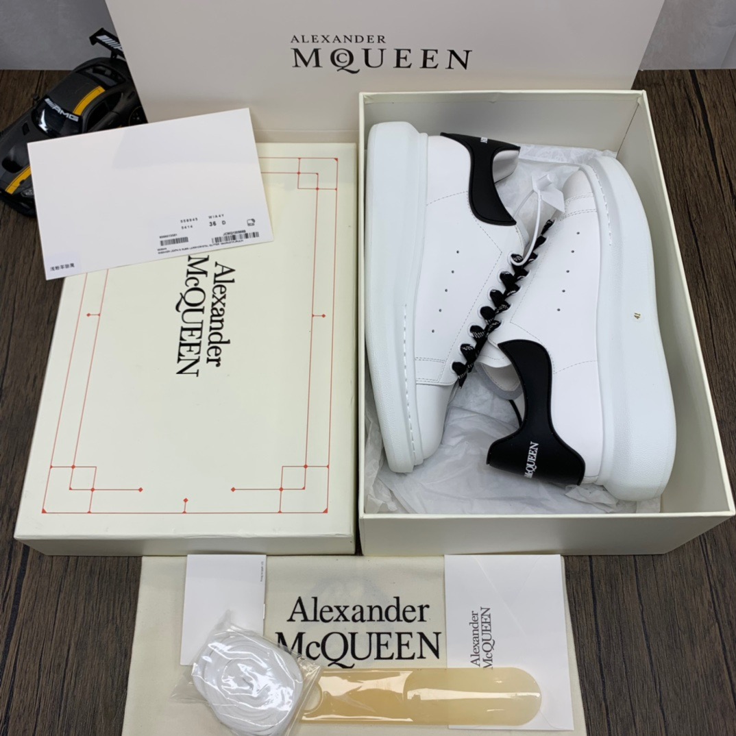 McQuen White Black Laces 621056WHXMT9034