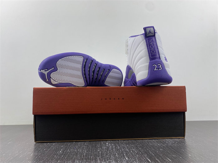 Jordan 12th Generation Nike Air Jordan 12 White Purple Headcoat Authentic 50., Product Number CT8013-150