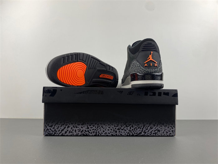 Air Jordan 3 “Fear”  CT8532-080