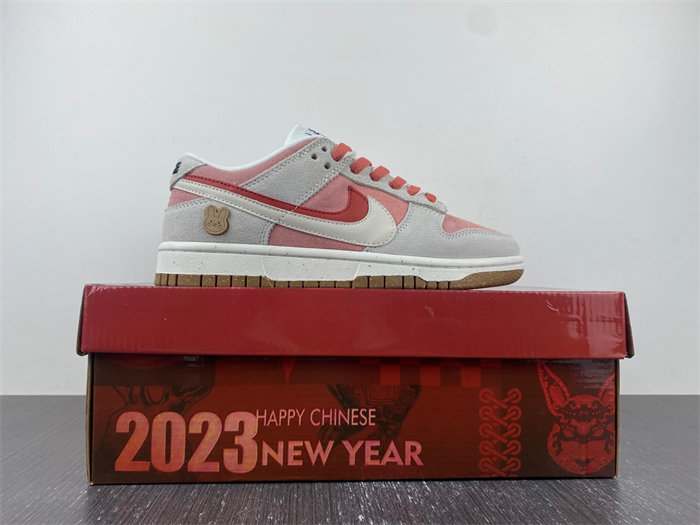 Nike Dunk Low SE DO9457-110