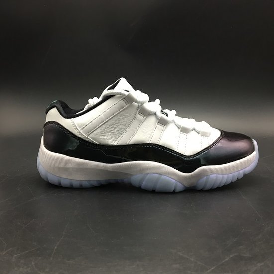 AIR JORDAN 11 RETRO LOW 