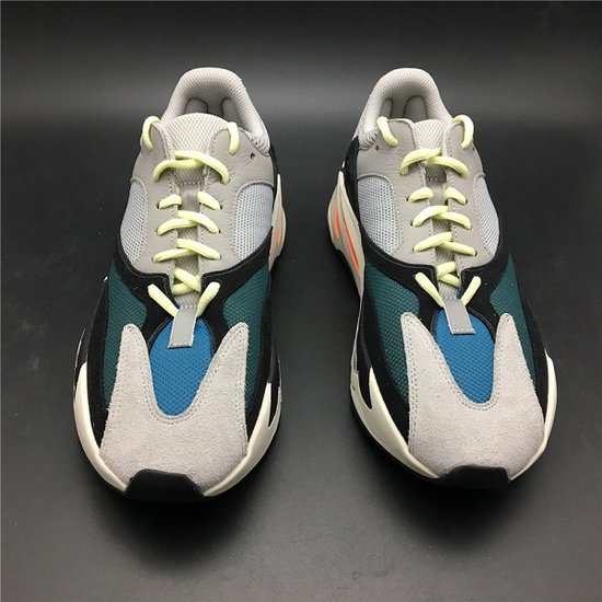 Ad*s yeezy boost 700