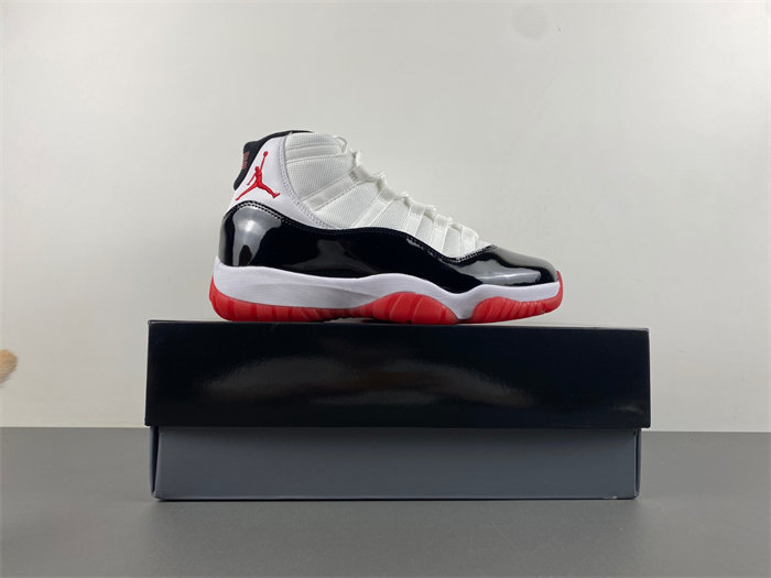 Air Jordan 11  CT8012-106