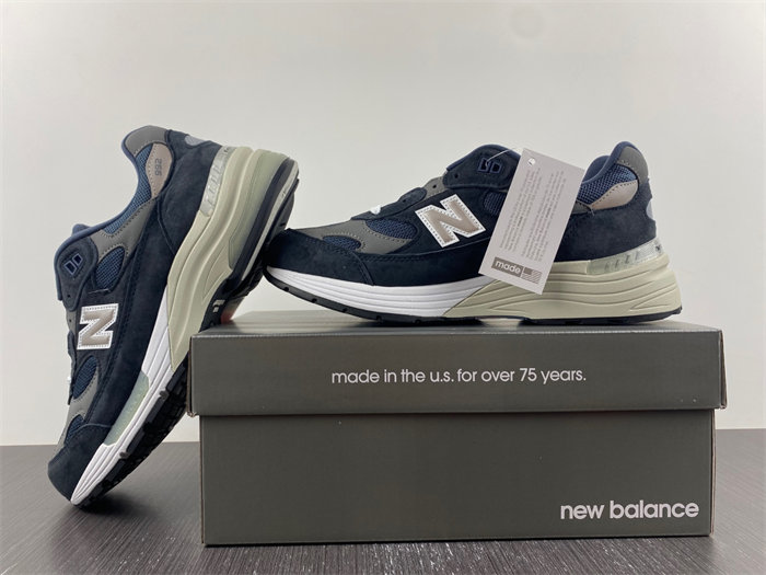 New Balance 992 Navy Grey M992GG