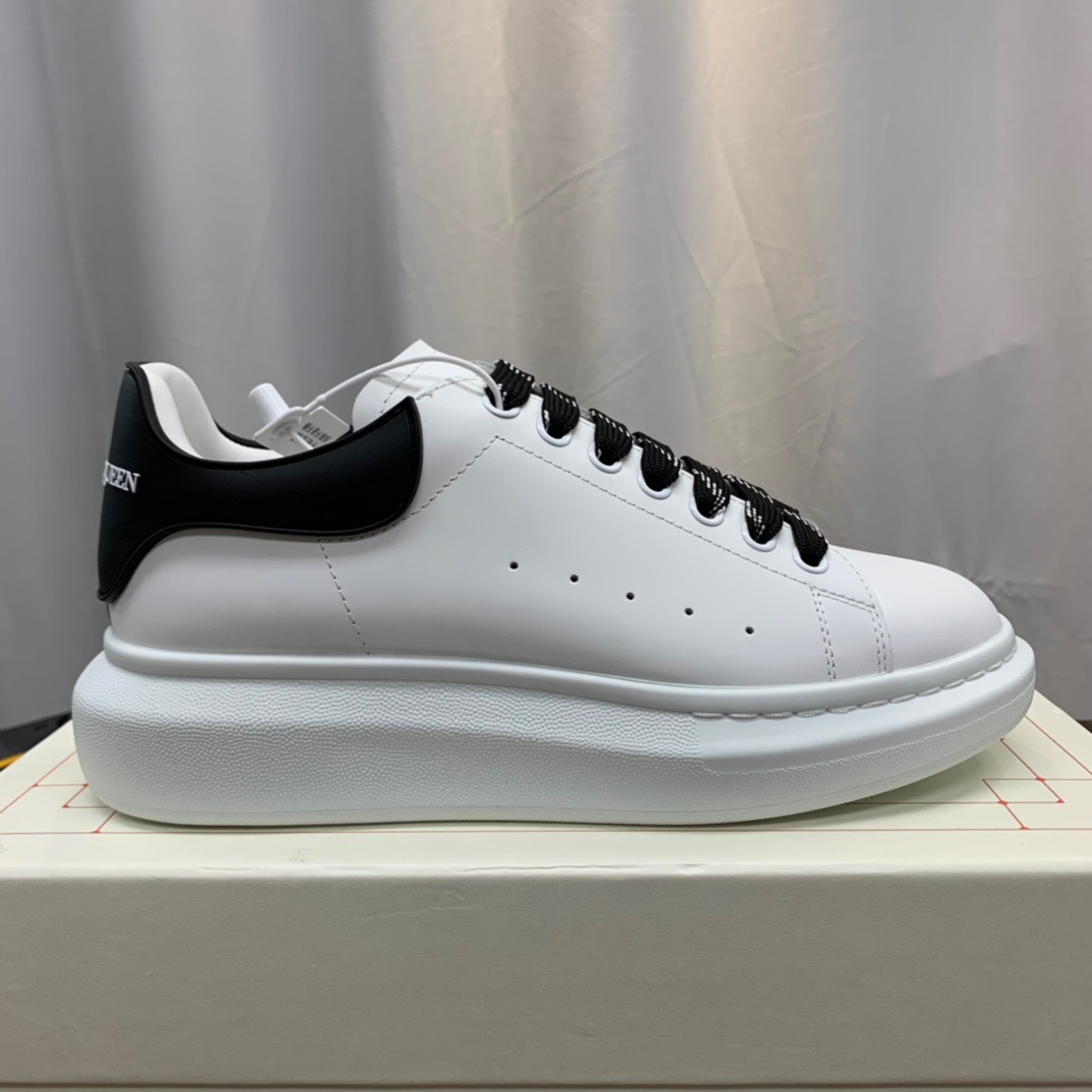 McQuen White Black Laces 621056WHXMT9034