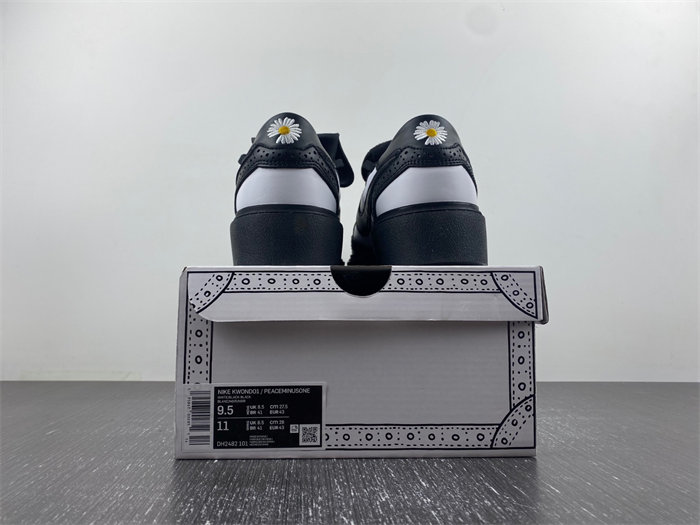 PEACEMINUSONE x Nike Kwondo 1 “Panda”  DH2482-101