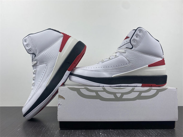 Air Jordan 2 OG “Chicago” DX2454-106