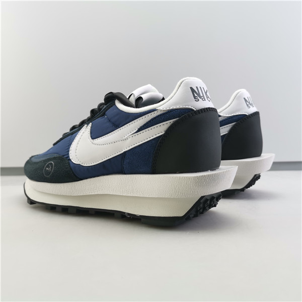 Nike LDWAFFLE/SACAI BV0073 401