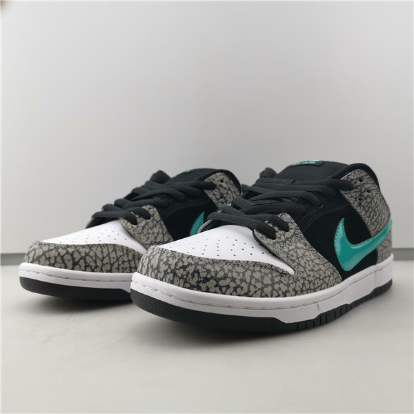 NIKE SB DUNK LOW PRO