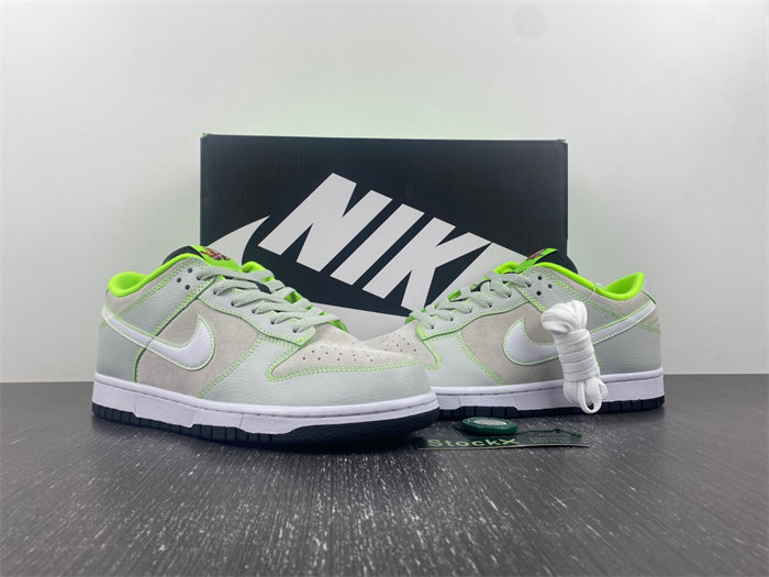 Nike Dunk Low University of Oregon PE FQ7260-001.