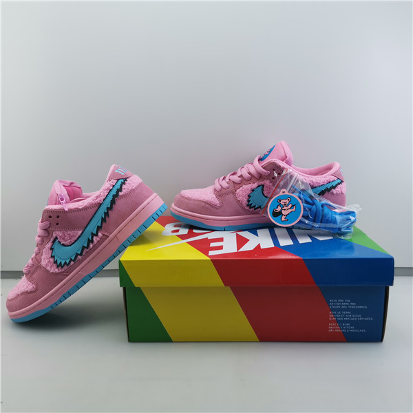 GRATEFUL DEAD X NIKE SB DUNK LOW “PINK BEAR” CJ5378-600