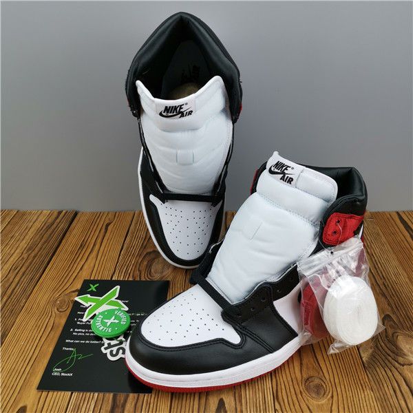 Air Jordan 1 satin WMNS BLACK TOE CD0461-016