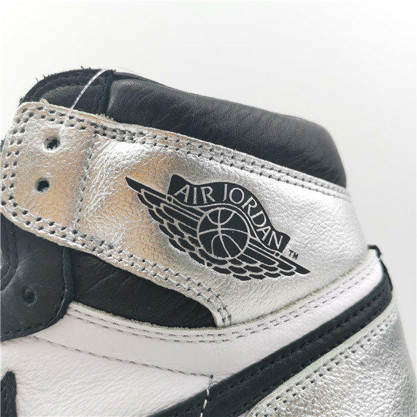 AIR JORDAN 1 RETRO HIGH OG SILVER TOE CD0461-001