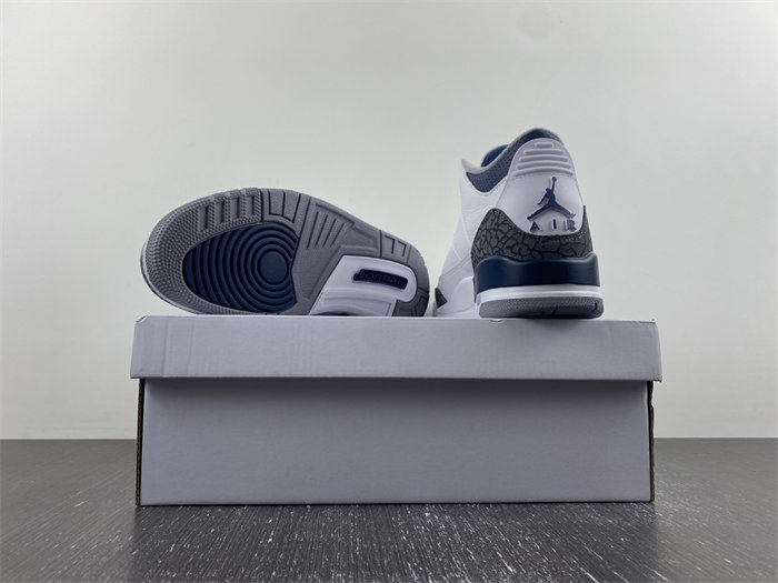 Jordan 3 Retro Midnight Navy CT8532-140