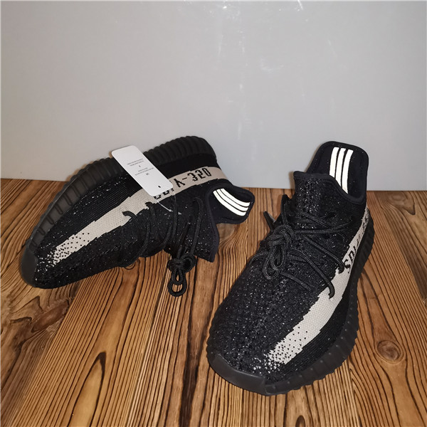 Ad*s yeezy boost 350 v2 core black white by1604