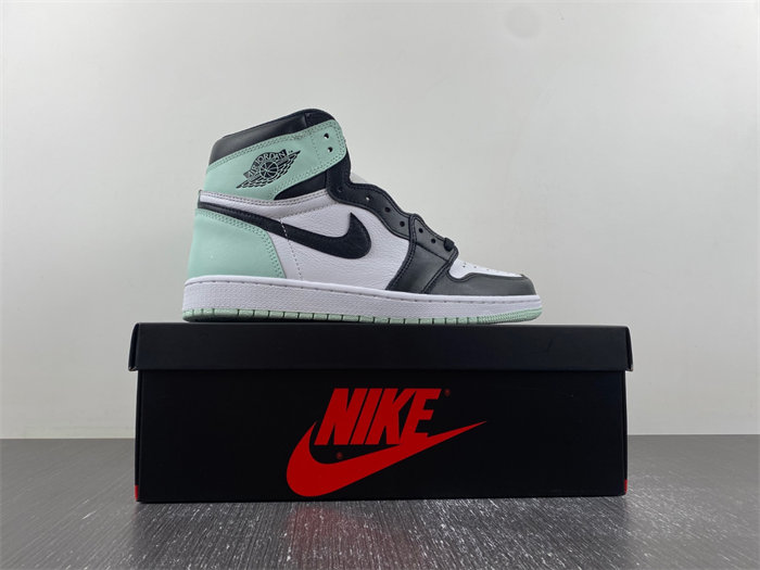 Jordan 1 Retro High Igloo 861428-100