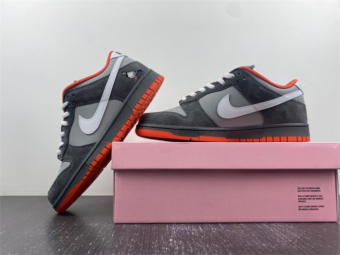 Nike SB Dunk Low  304292-011