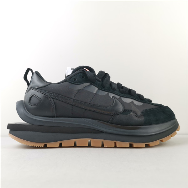 Nike Vaporwaffle Sacai Black Gum DD1875-001