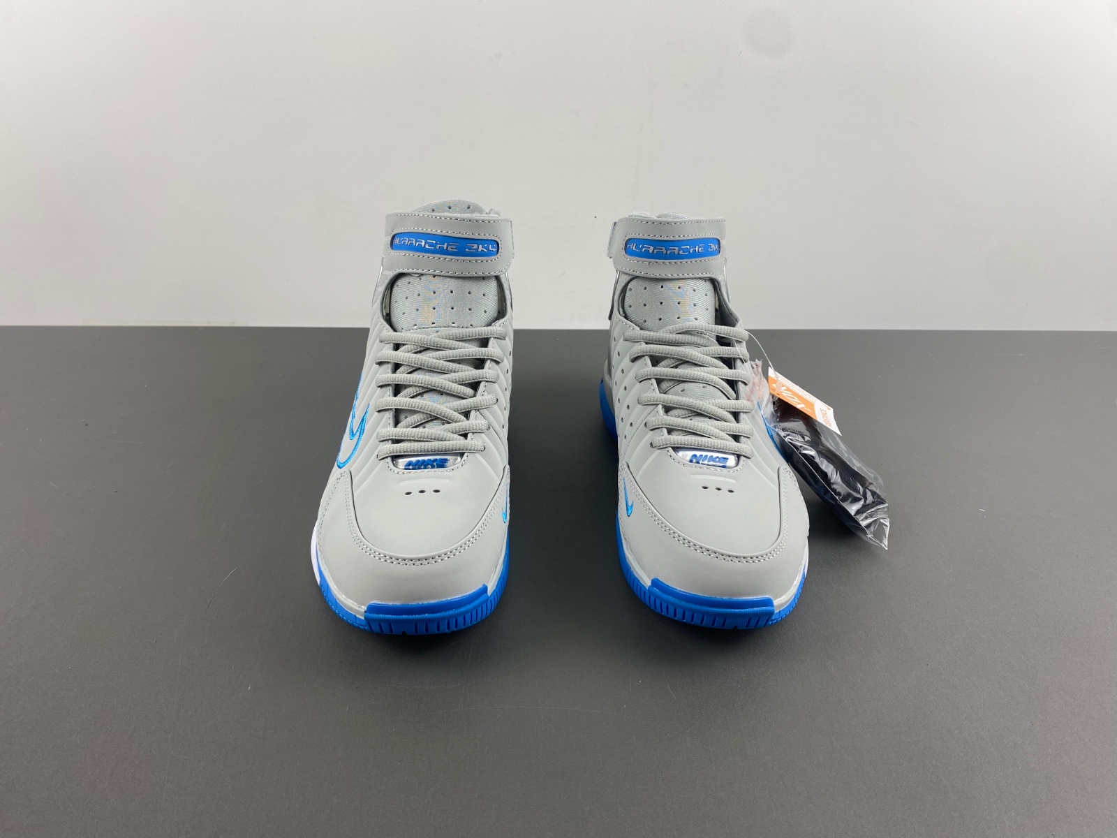 Nike Huarache 2K4 “MPLS” 308475-002