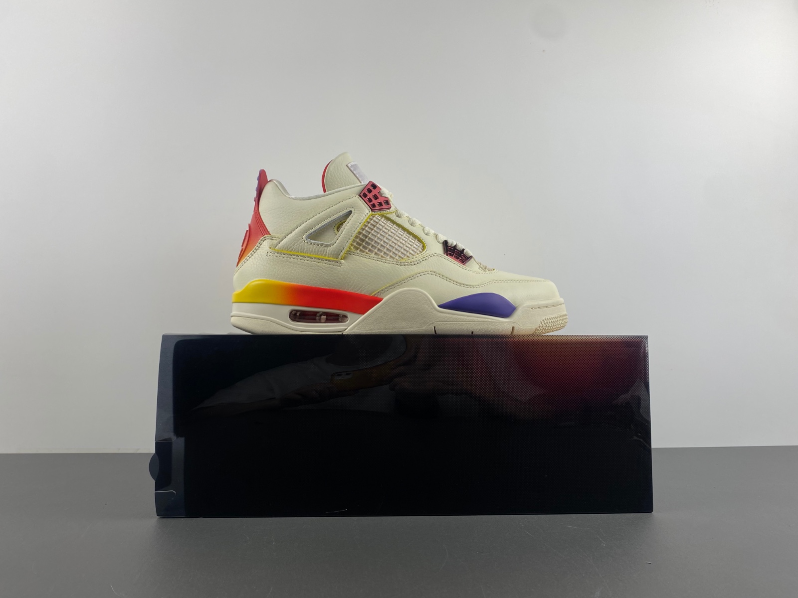 Balvin x Air Jordan4  FN0344-901