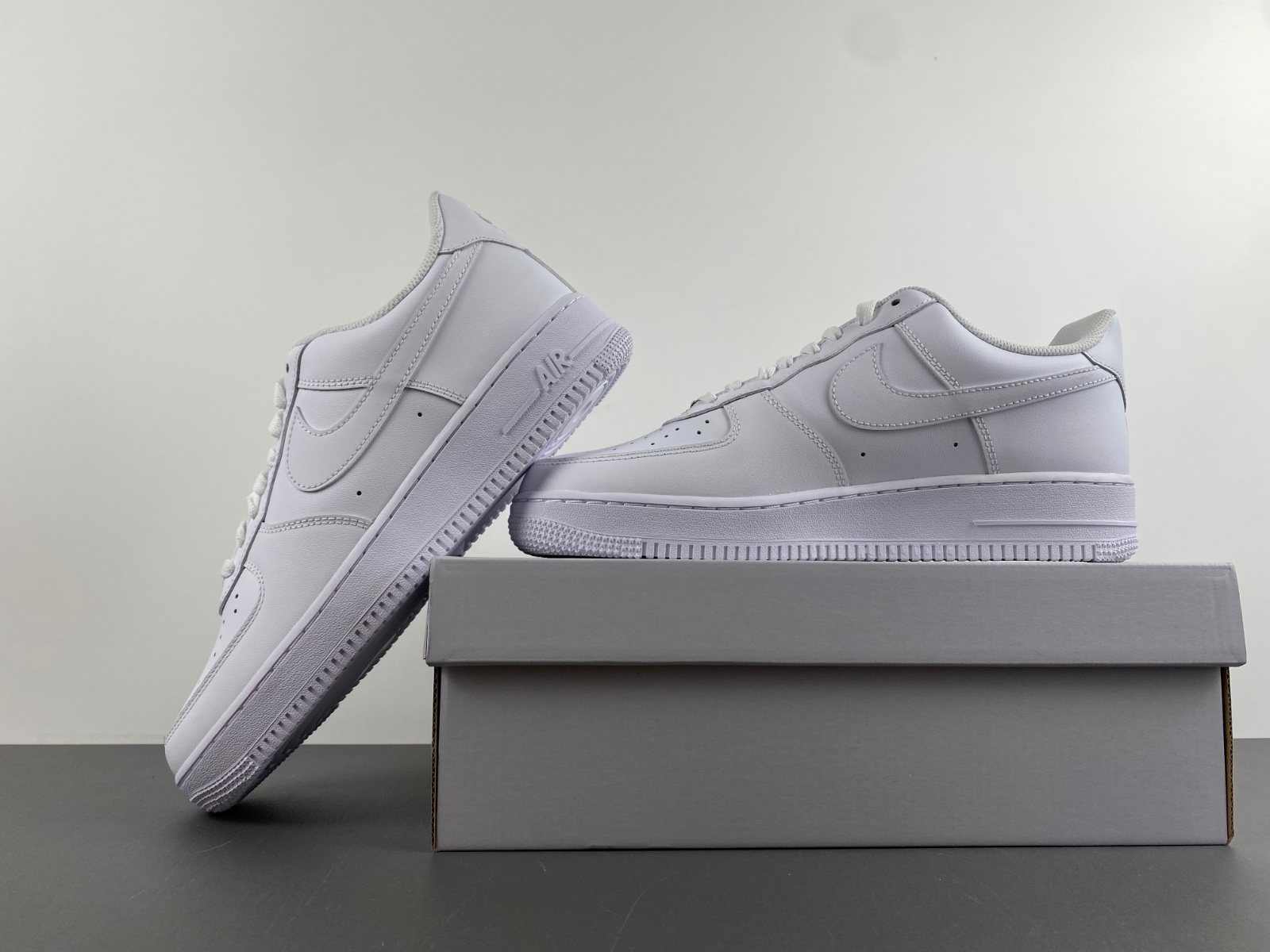 Nike Air FORCE 1 white 315122-111