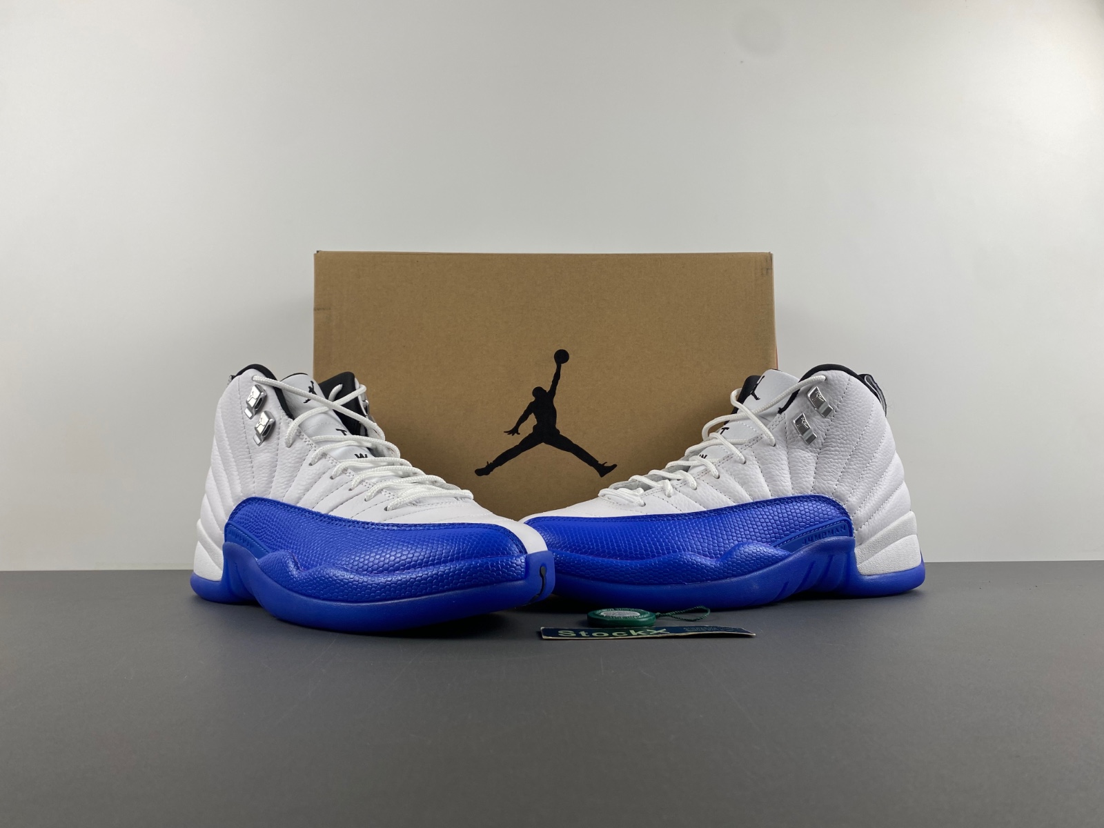 Air Jordan 12 CT8013-116