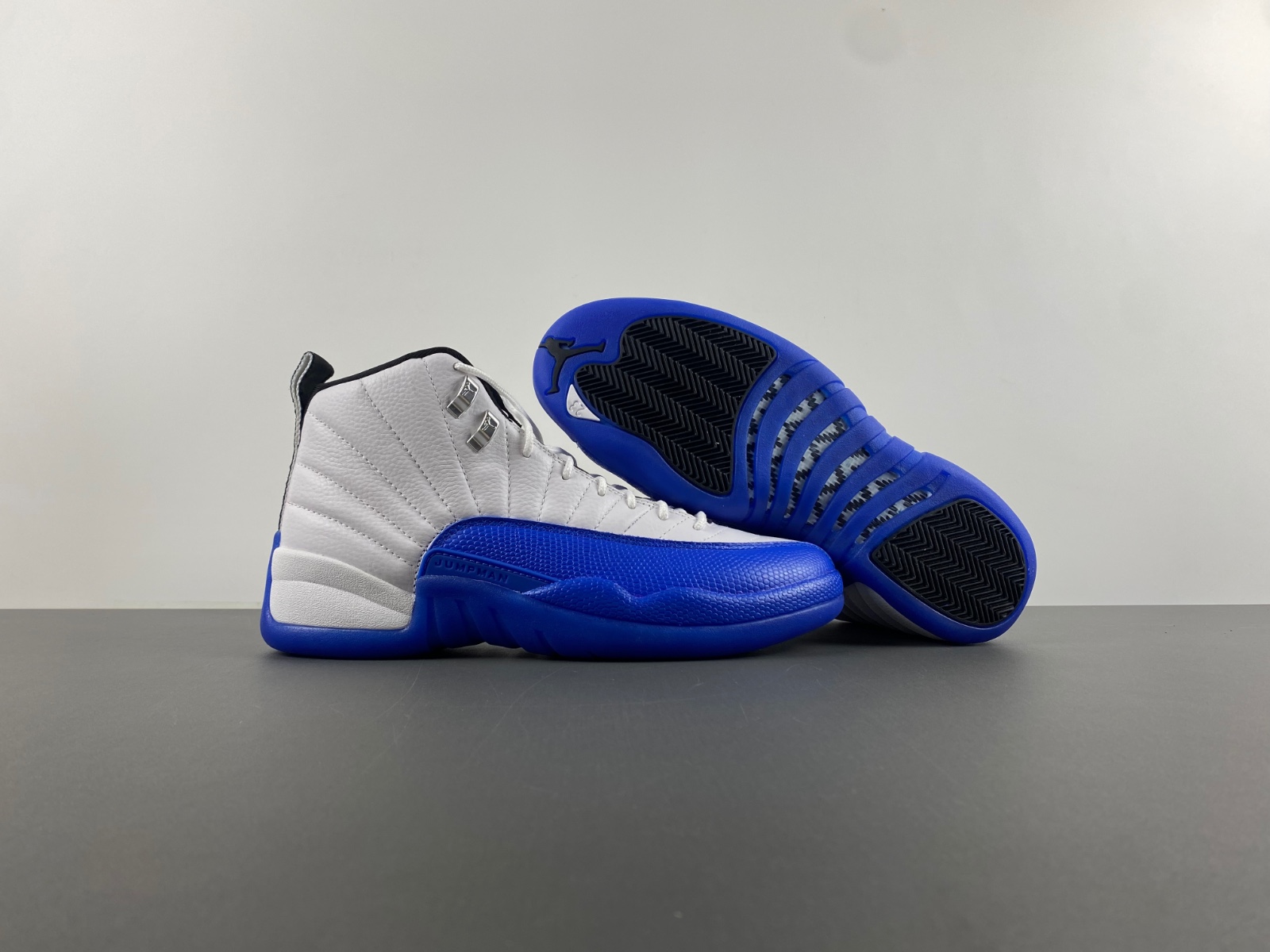 Air Jordan 12 CT8013-116