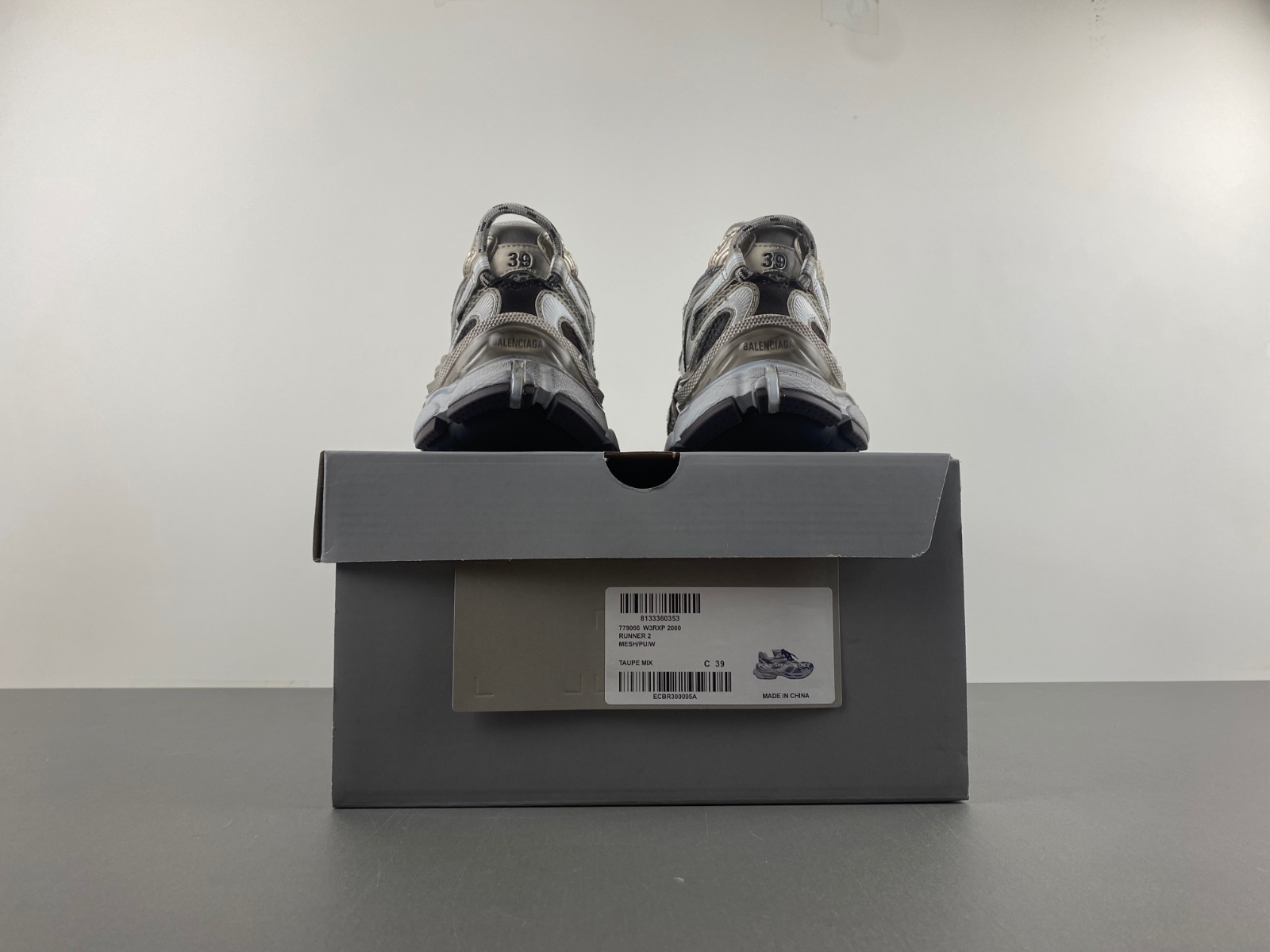 Balenciaga 779066-W3RBXP-2000
