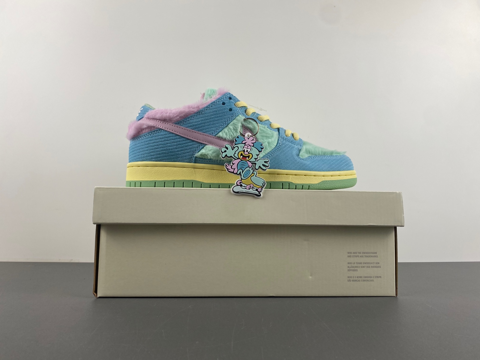 Nike SB Dunk Low “Visty”FN6040-400