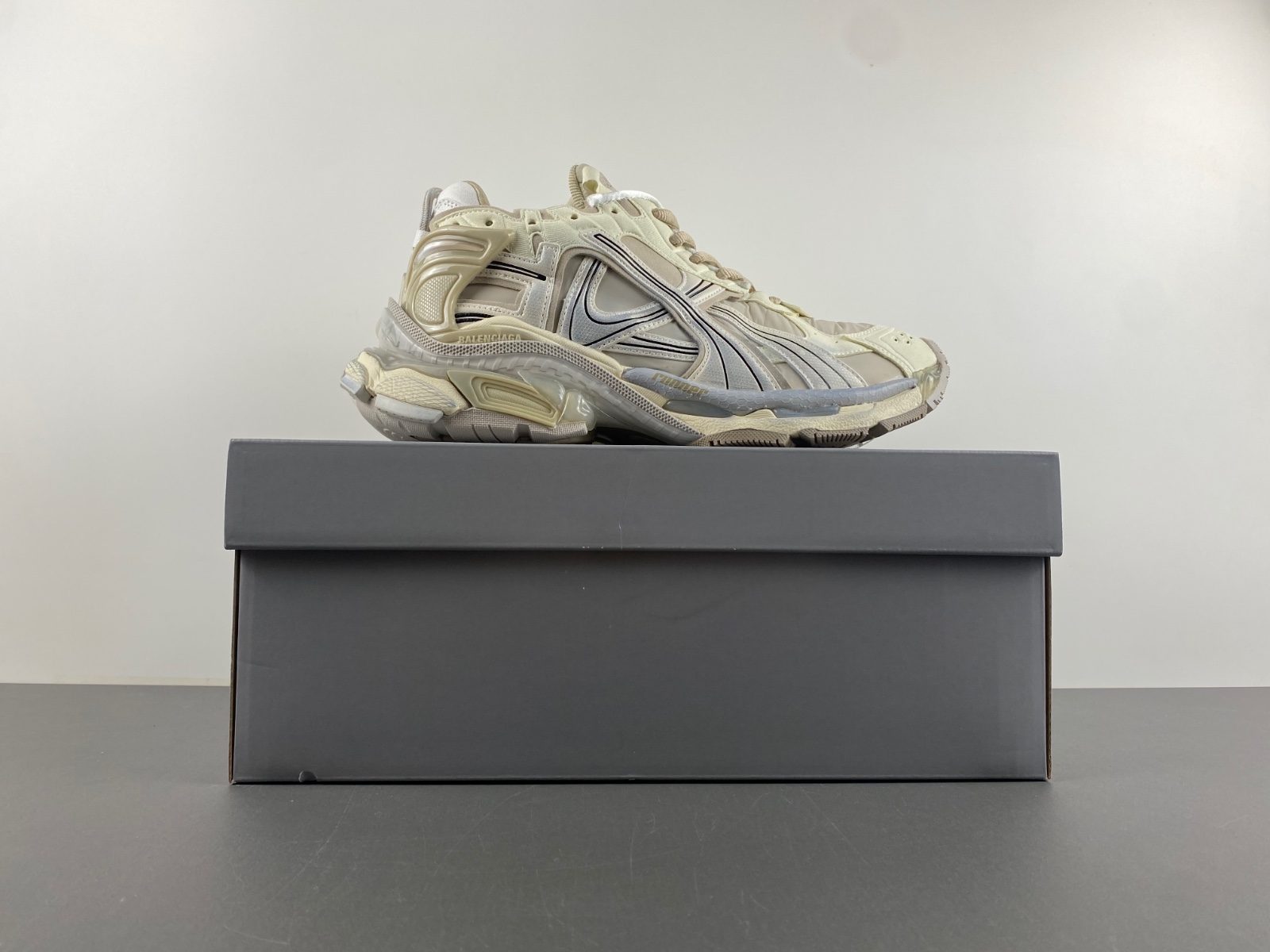 Balenciaga 772767-W3RNY-9797