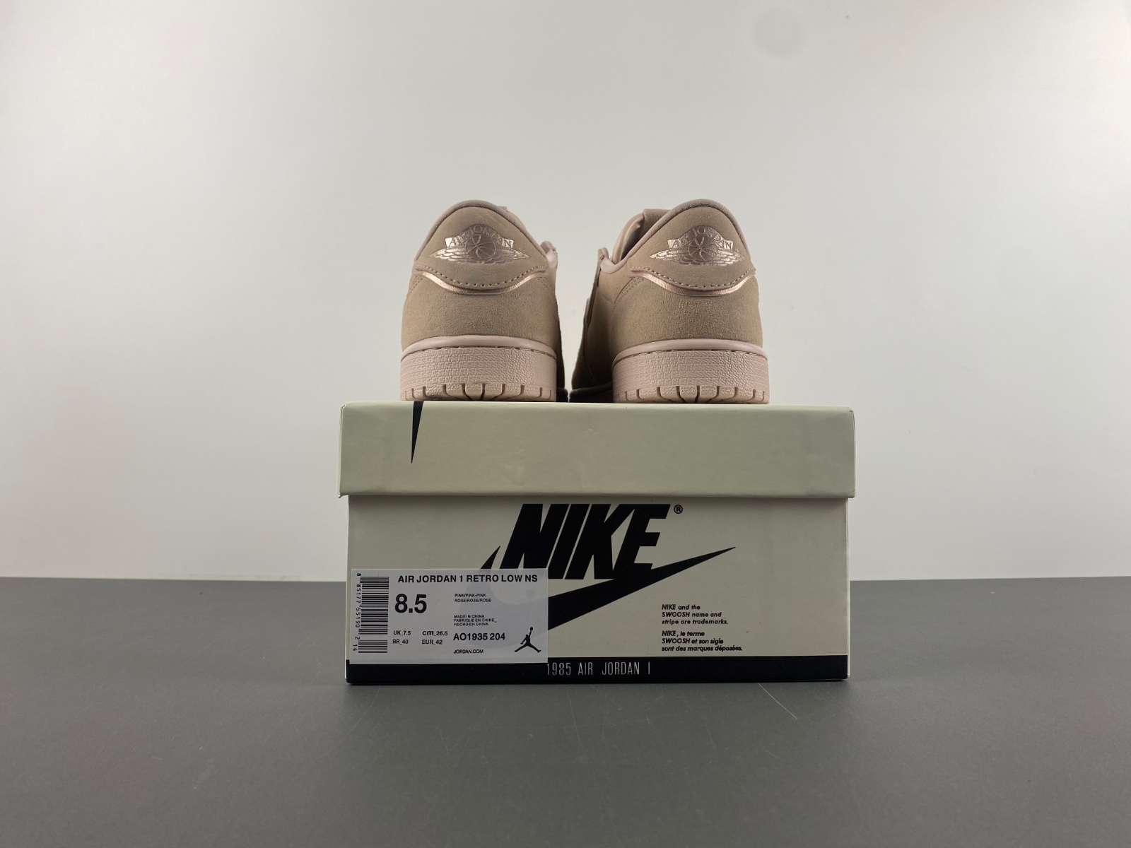 Travis Scott x Air Jordan 1 Low AO1935-204