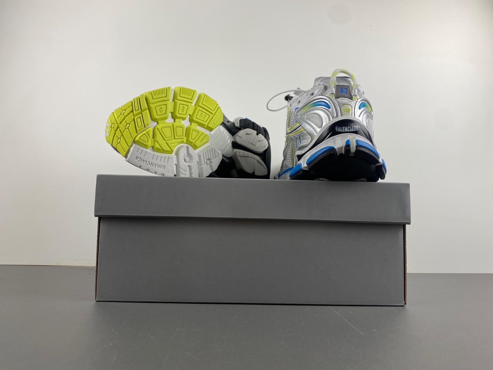 Balenciaga  772774-W3RNY-0213