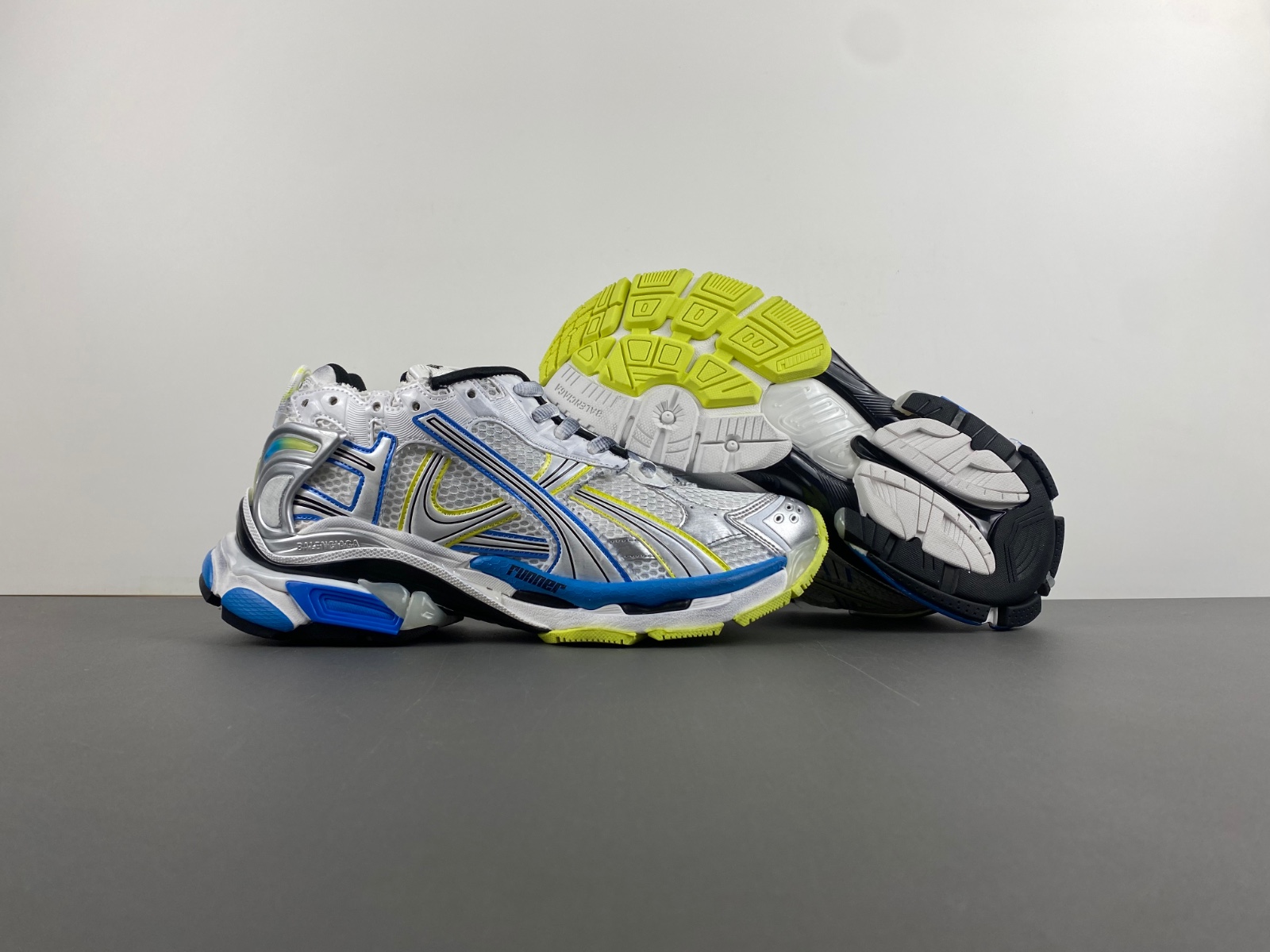 Balenciaga  772774-W3RNY-0213
