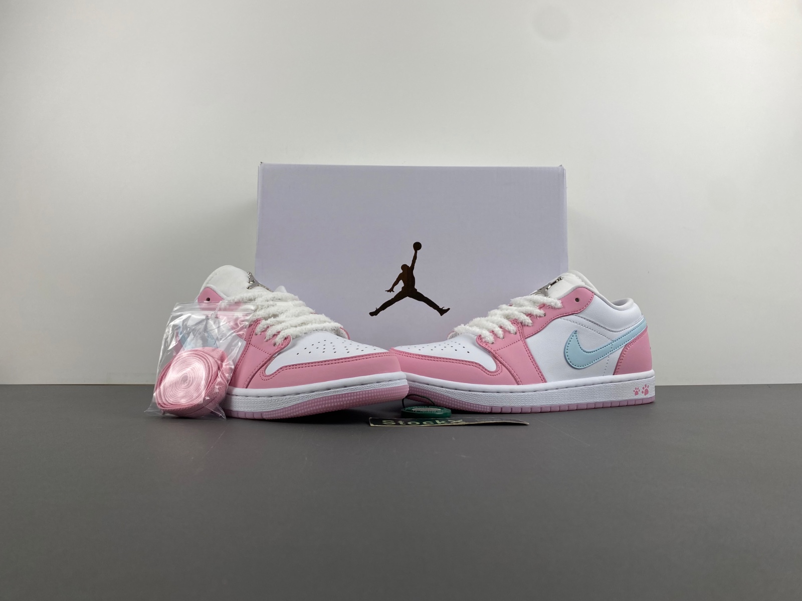 Air Jordan 1 Low HM3706-141