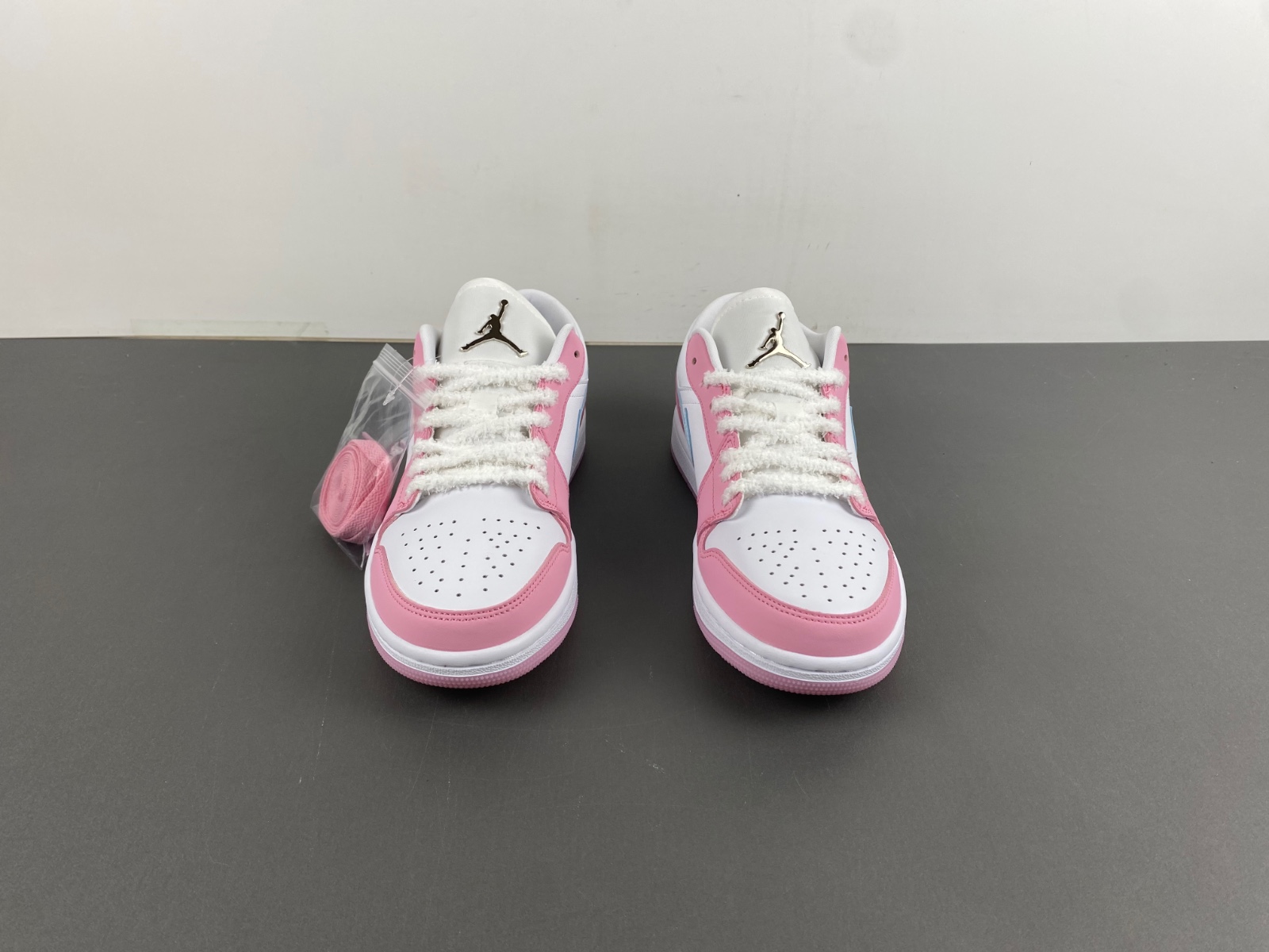 Air Jordan 1 Low HM3706-141