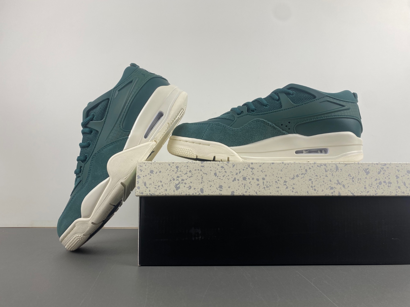 Air Jordan 4 RM Oxidized Green FQ7940-300